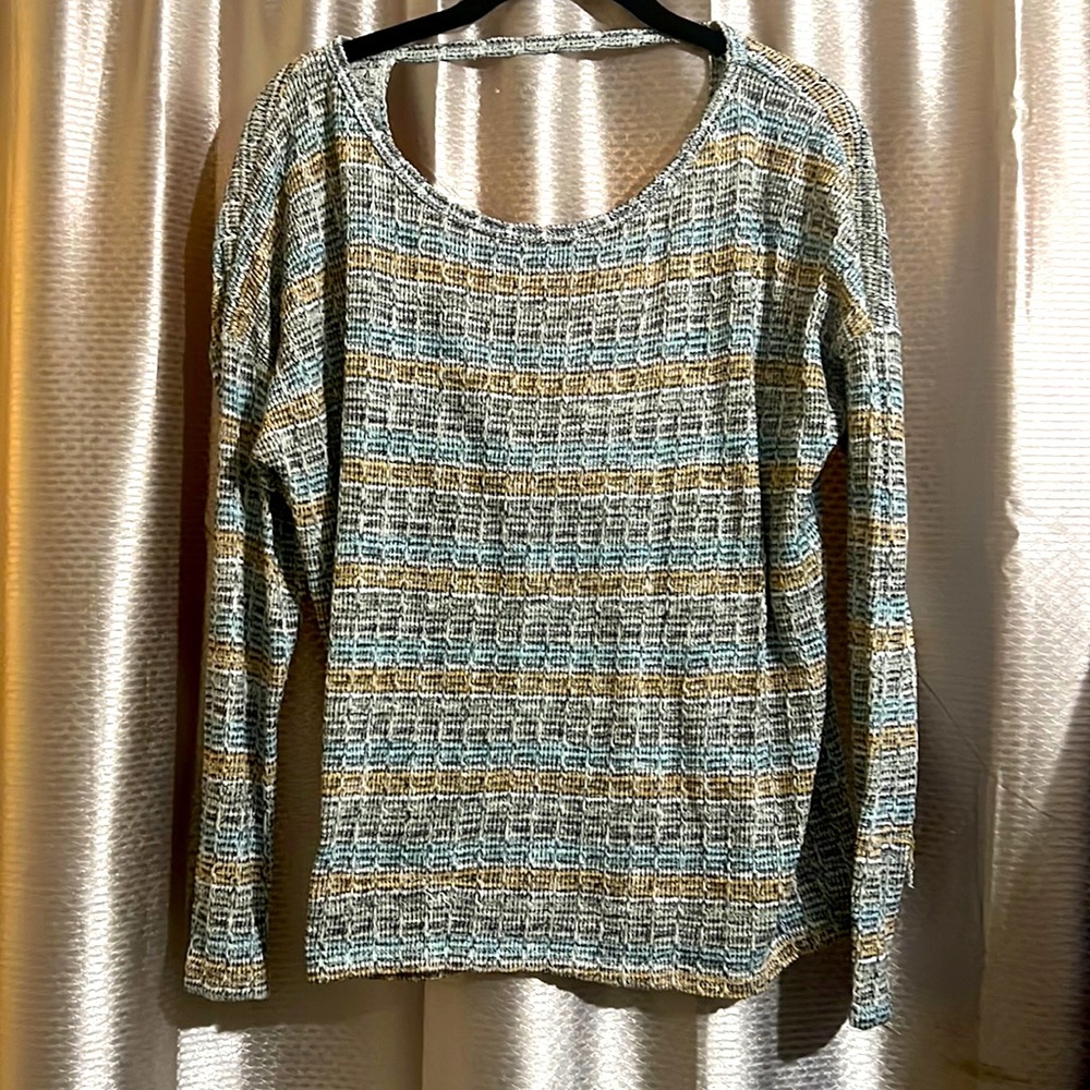 Transitional light sweater